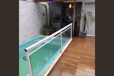 Casa à venda com 4 quartos, 320m² em Taquara, Rio de Janeiro