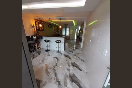 Casa à venda com 4 quartos, 320m² em Taquara, Rio de Janeiro