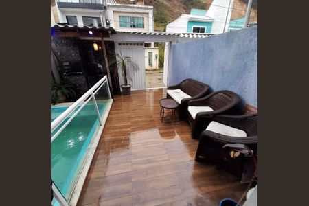 Casa à venda com 4 quartos, 320m² em Taquara, Rio de Janeiro