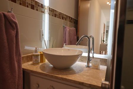 Banheiro de apartamento para alugar com 2 quartos, 47m² em Nova Aliança, Ribeirão Preto