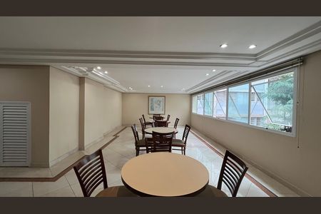 Apartamento à venda com 37m², 1 quarto e 1 vaga Apartamento à venda com 37m², 1 quarto e 1 vagaSalão de Festas