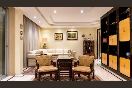 Apartamento à venda com 4 quartos, 253m² em Jardim Europa, São Paulo