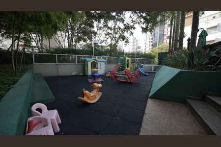 Apartamento à venda com 110m², 3 quartos e 2 vagasÁrea comum - Playground