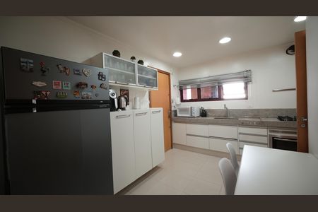 Apartamento à venda com 110m², 3 quartos e 2 vagasCozinha