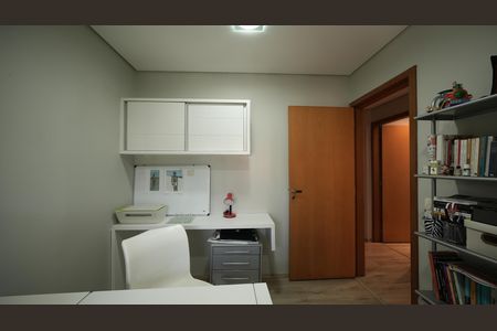 Apartamento à venda com 110m², 3 quartos e 2 vagasQuarto 2