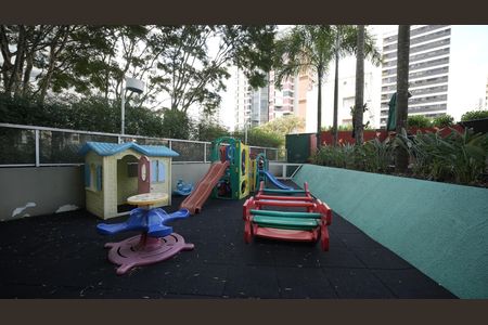 Apartamento à venda com 110m², 3 quartos e 2 vagasÁrea comum - Playground
