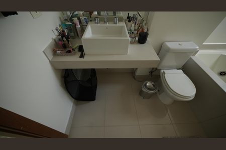 Apartamento à venda com 110m², 3 quartos e 2 vagasBanheiro da Suíte