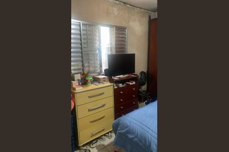 DORMITORIO de casa à venda com 2 quartos, 80m² em Santo Antônio, Osasco