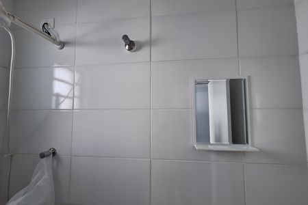 Banheiro  de kitnet/studio para alugar com 1 quarto, 25m² em Casa Branca, Santo André
