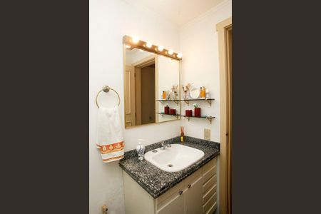 Apartamento para alugar com 278m², 3 quartos e 3 vagasBanheiro 2 Quartos 2 e 3 Suíte Americana