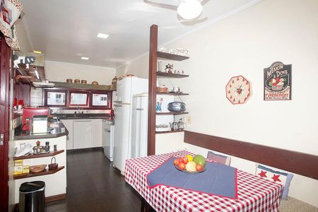 Apartamento para alugar com 278m², 3 quartos e 3 vagasCozinha
