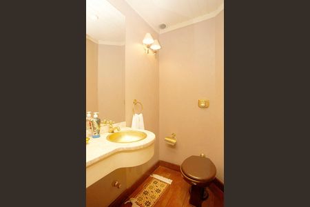 Apartamento para alugar com 278m², 3 quartos e 3 vagasBanheiro 3 Lavabo