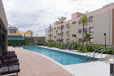 Apartamento à venda com 68m², 2 quartos e 2 vagas Apartamento à venda com 68m², 2 quartos e 2 vagasÁrea comum - Piscina