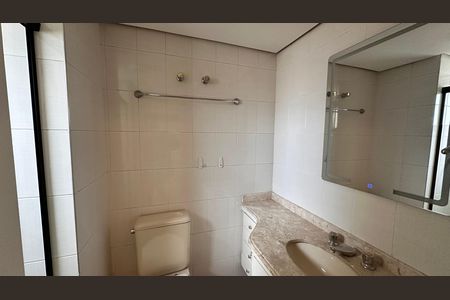 Apartamento para alugar com 138m², 3 quartos e 2 vagas