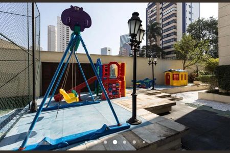 Apartamento para alugar com 138m², 3 quartos e 2 vagas