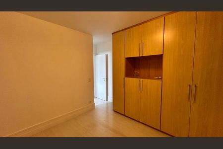 Apartamento para alugar com 138m², 3 quartos e 2 vagas