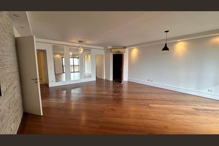 Apartamento para alugar com 138m², 3 quartos e 2 vagas