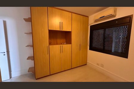Apartamento para alugar com 3 quartos, 138m² em Brooklin, São Paulo