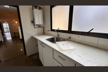 Apartamento para alugar com 138m², 3 quartos e 2 vagas