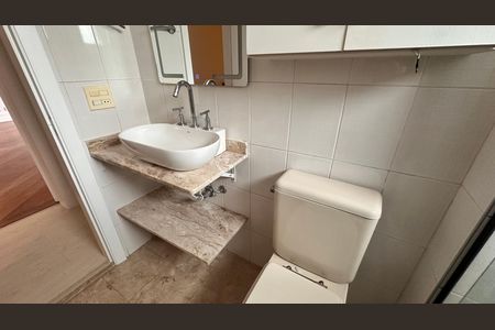 Apartamento para alugar com 138m², 3 quartos e 2 vagas