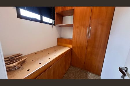 Apartamento para alugar com 138m², 3 quartos e 2 vagas