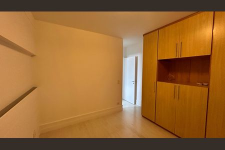 Apartamento para alugar com 138m², 3 quartos e 2 vagas