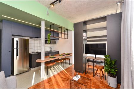 Sala Ambientes de apartamento para alugar com 1 quarto, 30m² em Santo Agostinho, Belo Horizonte