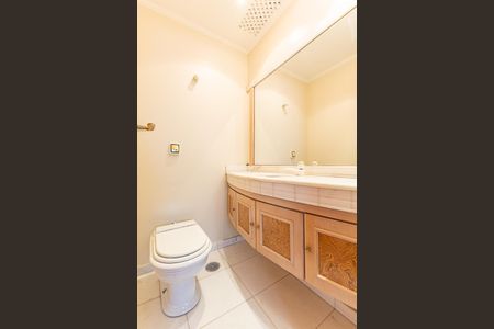 Apartamento à venda com 151m², 3 quartos e 2 vagas Apartamento à venda com 151m², 3 quartos e 2 vagasLavabo