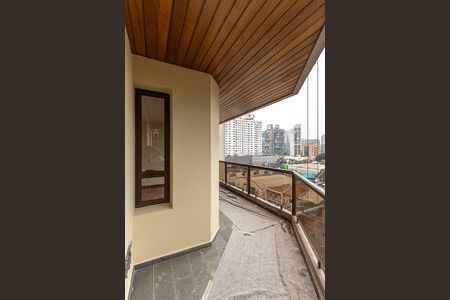 Apartamento à venda com 151m², 3 quartos e 2 vagas Apartamento à venda com 151m², 3 quartos e 2 vagasVaranda