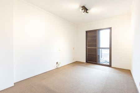 Apartamento à venda com 151m², 3 quartos e 2 vagas Apartamento à venda com 151m², 3 quartos e 2 vagasQuarto 2