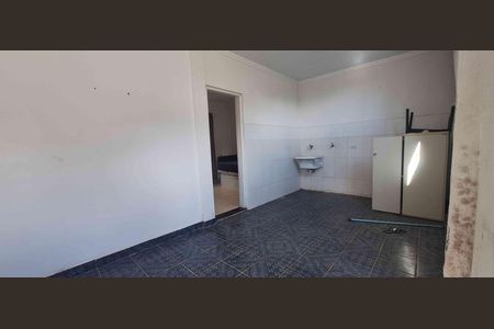 Lavanderia de casa de condomínio à venda com 3 quartos, 280m² em Quintas do Ingaí, Barueri