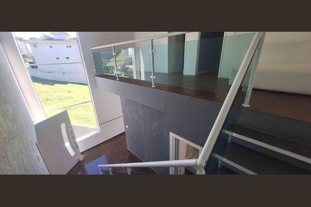 Piso superior de casa de condomínio à venda com 3 quartos, 280m² em Quintas do Ingaí, Barueri