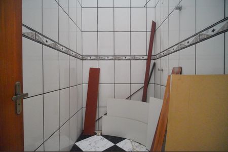 Casa para alugar com 150m², 2 quartos e 2 vagasBanheiro da Suíte