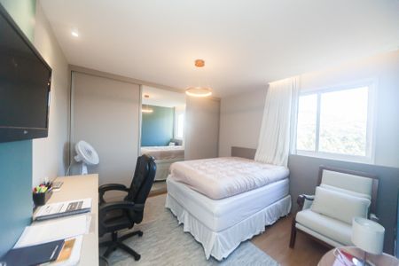 Apartamento à venda com 218m², 3 quartos e 3 vagasquarto 1