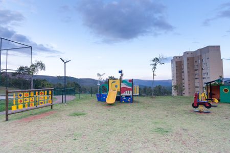 Apartamento à venda com 218m², 3 quartos e 3 vagasÁrea comum - Playground