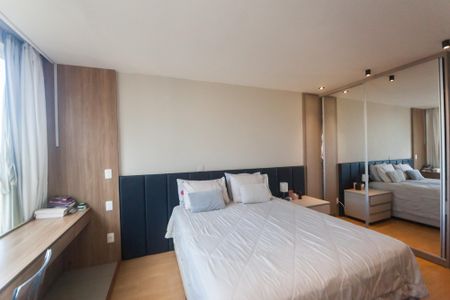 Apartamento à venda com 218m², 3 quartos e 3 vagassuite 