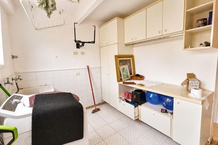 Casa para alugar com 256m², 3 quartos e 2 vagasÁrea de Serviço