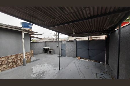 Garagem de casa para alugar com 2 quartos, 60m² em Areia Branca, Belford Roxo
