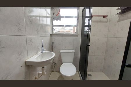 Casa para alugar com 60m², 2 quartos e 1 vaga Casa para alugar com 60m², 2 quartos e 1 vagaBanheiro