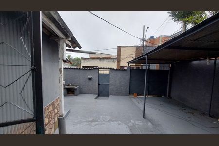 Quintal de casa para alugar com 2 quartos, 60m² em Areia Branca, Belford Roxo