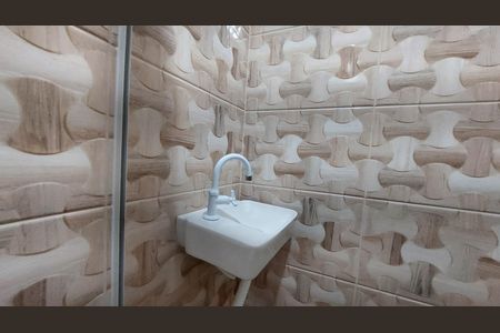 Casa para alugar com 60m², 2 quartos e 1 vaga Casa para alugar com 60m², 2 quartos e 1 vagaSuíte