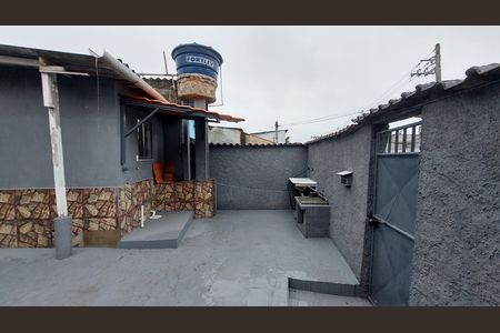 Quintal de casa para alugar com 2 quartos, 60m² em Areia Branca, Belford Roxo