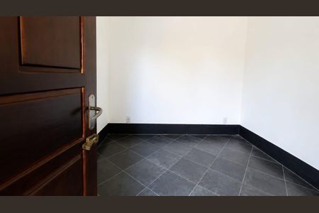 Casa para alugar com 160m², 3 quartos e 3 vagasQuarto