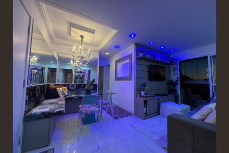 Apartamento à venda com 63m², 2 quartos e 2 vagas Apartamento à venda com 63m², 2 quartos e 2 vagasSala