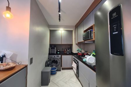 Apartamento à venda com 39m², 2 quartos e 1 vaga Apartamento à venda com 39m², 2 quartos e 1 vagaCozinha e Área de Serviço