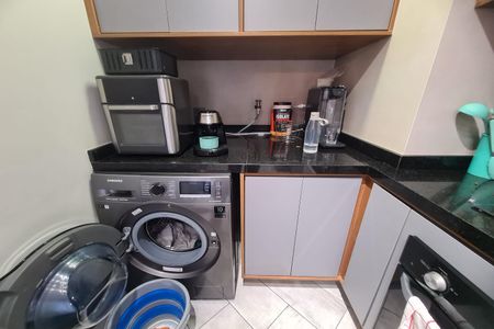Apartamento à venda com 39m², 2 quartos e 1 vaga Apartamento à venda com 39m², 2 quartos e 1 vagaCozinha e Área de Serviço