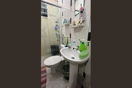 Casa para alugar com 180m², 3 quartos e 2 vagas Casa para alugar com 180m², 3 quartos e 2 vagasBanheiro social