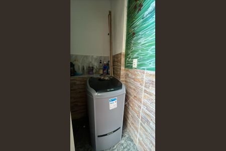 Área de serviço de casa para alugar com 3 quartos, 180m² em Maracanã I (Justinópolis), Ribeirão das Neves