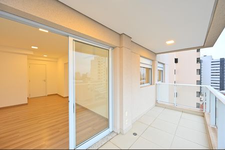 Apartamento à venda com 69m², 2 quartos e 1 vagaVaranda
