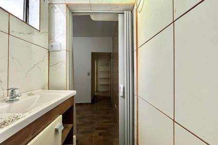 Banheiro de casa para alugar com 1 quarto, 50m² em Vila Santa Catarina, São Paulo